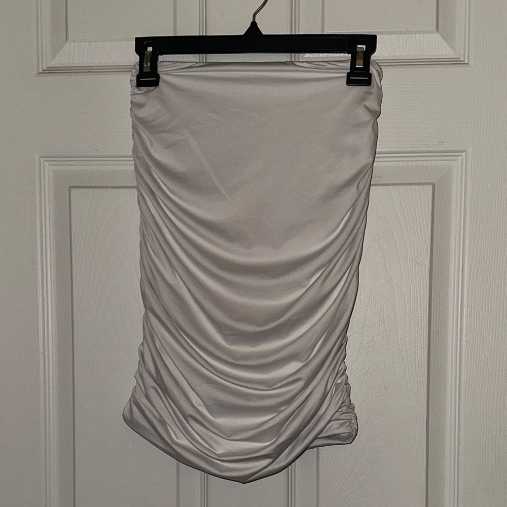 Elegant white and bright pink Ruched Skirts LOT OF 2